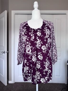 Croft&Borrow Chiffon Three- Quarter Sleeve Floral Blouse size Medium